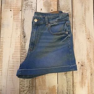 NWOT Old Navy Mom Shorts